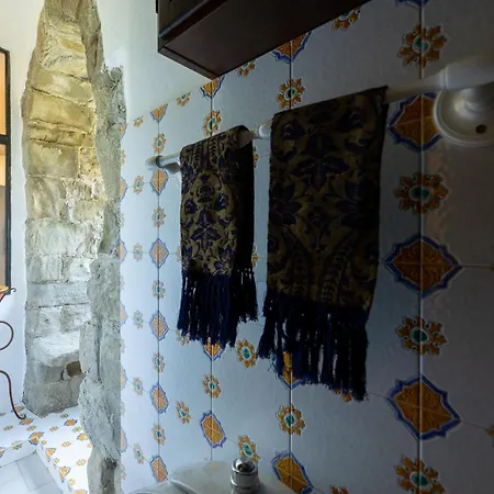 Castello E Borgo Di Porciano